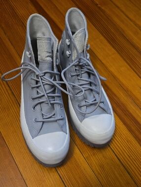Converse Leather Light Gray High-Top Sneakers